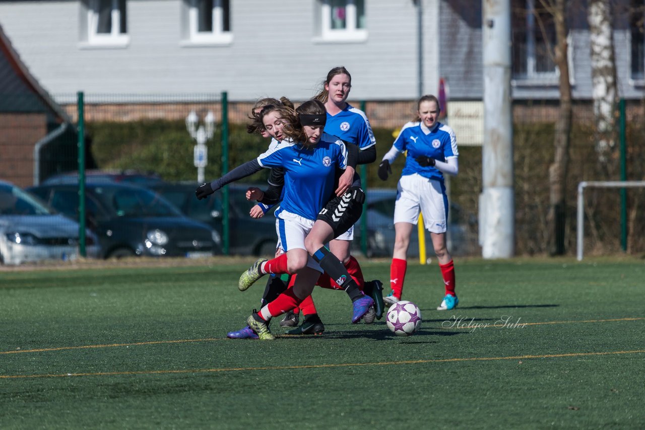 Bild 425 - B-Juniorinnen Halbfinale SVHU - Holstein Kiel : Ergebnis: 3:0